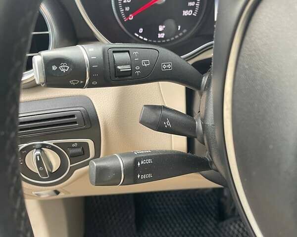 Мерседес ГЛЦ-Класс 2017 в Ужгороде на Automoto.ua Коричневый Мерседес ГЛЦ-Класс, объемом двигателя 1.99 л и пробегом 177 тыс. км за 28900 $, фото 17 на Automoto.ua