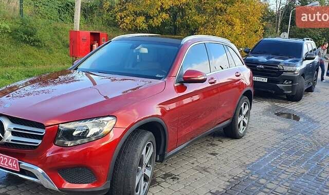 Мерседес ГЛЦ-Клас 2016 у Львові на Automoto.ua Червоний Мерседес ГЛЦ-Клас, об'ємом двигуна 2 л та пробігом 125 тис. км за 22500 $, фото 5 на Automoto.ua
