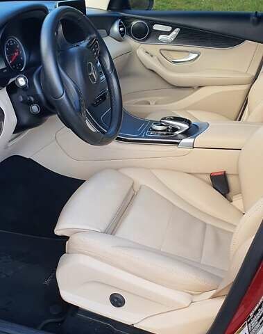 Мерседес ГЛЦ-Клас 2016 у Львові на Automoto.ua Червоний Мерседес ГЛЦ-Клас, об'ємом двигуна 2 л та пробігом 125 тис. км за 22500 $, фото 11 на Automoto.ua