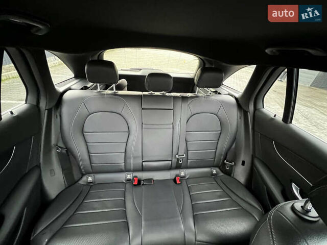 Красный Мерседес ГЛЦ-Класс, объемом двигателя 2 л и пробегом 95 тыс. км за 32500 $, фото 16 на Automoto.ua