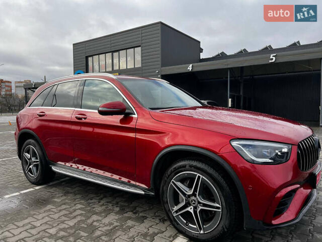 Красный Мерседес ГЛЦ-Класс, объемом двигателя 2 л и пробегом 95 тыс. км за 32500 $, фото 1 на Automoto.ua