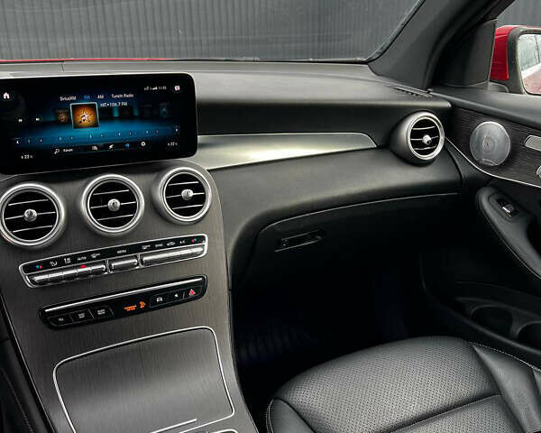 Красный Мерседес ГЛЦ-Класс, объемом двигателя 2 л и пробегом 95 тыс. км за 32500 $, фото 10 на Automoto.ua