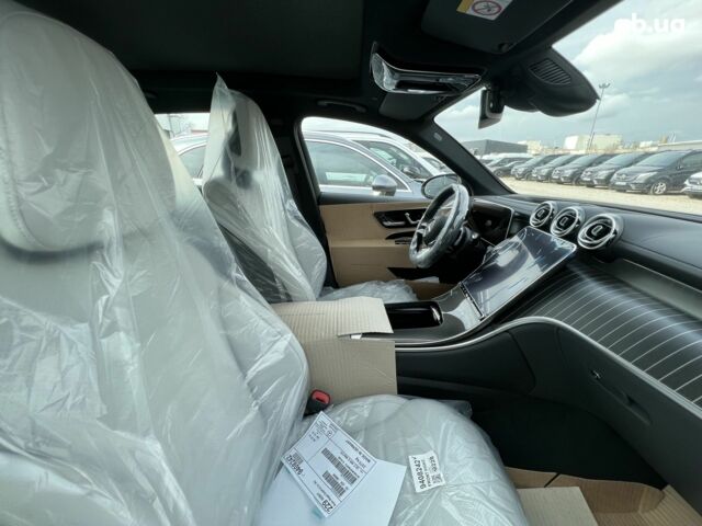 Мерседес ГЛЦ-Клас, об'ємом двигуна 2 л та пробігом 1 тис. км за 90746 $, фото 26 на Automoto.ua