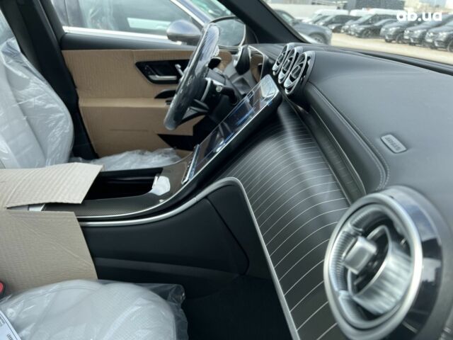 Мерседес ГЛЦ-Клас, об'ємом двигуна 2 л та пробігом 1 тис. км за 90746 $, фото 20 на Automoto.ua