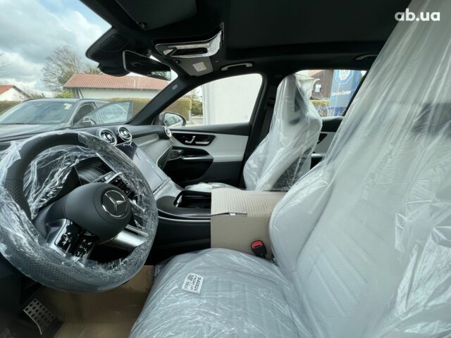 Мерседес ГЛЦ-Клас, об'ємом двигуна 2 л та пробігом 1 тис. км за 90746 $, фото 34 на Automoto.ua