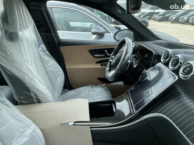 Мерседес ГЛЦ-Клас, об'ємом двигуна 2 л та пробігом 1 тис. км за 90746 $, фото 25 на Automoto.ua