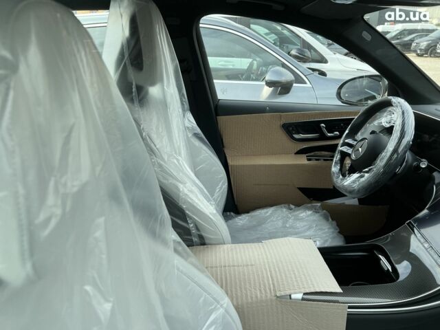 Мерседес ГЛЦ-Клас, об'ємом двигуна 2 л та пробігом 1 тис. км за 90746 $, фото 29 на Automoto.ua