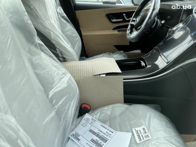 Мерседес ГЛЦ-Клас, об'ємом двигуна 2 л та пробігом 1 тис. км за 90746 $, фото 27 на Automoto.ua