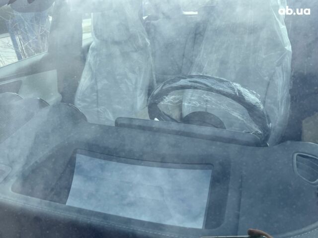 Мерседес ГЛЦ-Клас, об'ємом двигуна 2 л та пробігом 1 тис. км за 90746 $, фото 17 на Automoto.ua