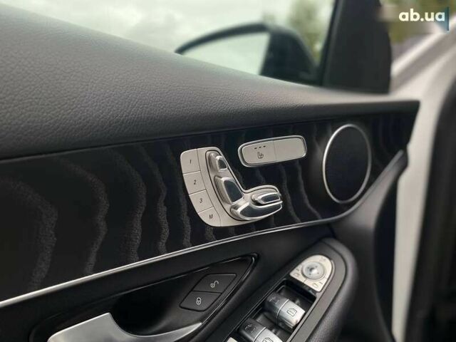 Мерседес ГЛЦ-Класс, объемом двигателя 2 л и пробегом 91 тыс. км за 29990 $, фото 29 на Automoto.ua