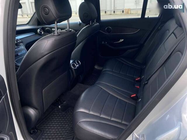 Мерседес ГЛЦ-Класс 2018 в Киеве на Automoto.ua Мерседес ГЛЦ-Класс, объемом двигателя 2 л и пробегом 91 тыс. км за 31490 $, фото 25 на Automoto.ua