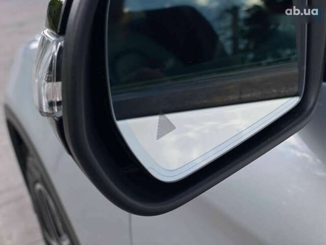 Мерседес ГЛЦ-Класс 2018 в Киеве на Automoto.ua Мерседес ГЛЦ-Класс, объемом двигателя 2 л и пробегом 91 тыс. км за 31490 $, фото 20 на Automoto.ua