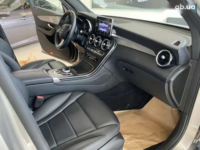 Мерседес ГЛЦ-Класс, объемом двигателя 2 л и пробегом 58 тыс. км за 31900 $, фото 28 на Automoto.ua