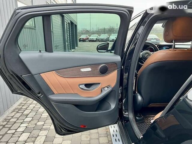 Мерседес ГЛЦ-Клас, об'ємом двигуна 2 л та пробігом 47 тис. км за 57900 $, фото 28 на Automoto.ua