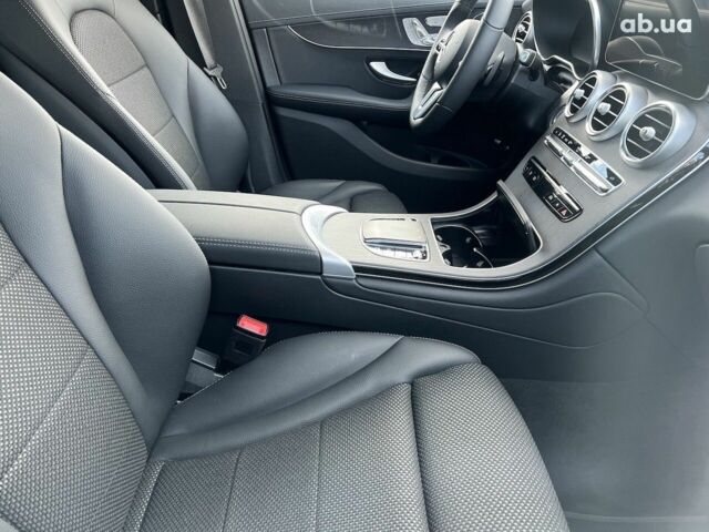 Мерседес ГЛЦ-Класс 2022 в Киеве на Automoto.ua Мерседес ГЛЦ-Класс, объемом двигателя 2 л и пробегом 2 тыс. км за 69860 $, фото 4 на Automoto.ua
