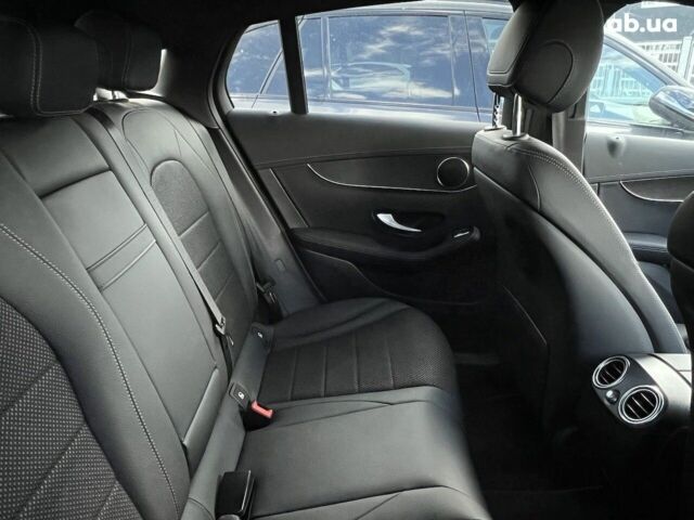 Мерседес ГЛЦ-Класс 2022 в Киеве на Automoto.ua Мерседес ГЛЦ-Класс, объемом двигателя 2 л и пробегом 2 тыс. км за 69860 $, фото 2 на Automoto.ua