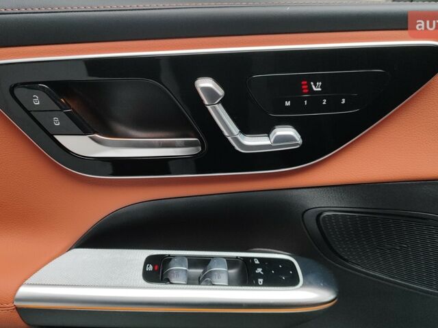 Мерседес ГЛЦ-Класс, объемом двигателя 1.99 л и пробегом 0 тыс. км за 76043 $, фото 15 на Automoto.ua