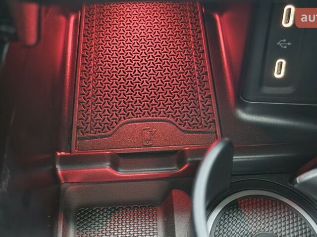 Мерседес ГЛЦ-Клас, об'ємом двигуна 1.99 л та пробігом 0 тис. км за 88707 $, фото 26 на Automoto.ua