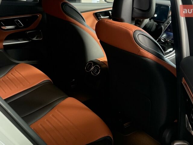 купити нове авто Мерседес ГЛЦ-Клас 2025 року від офіційного дилера Mercedes-Benz на Набережній Мерседес фото