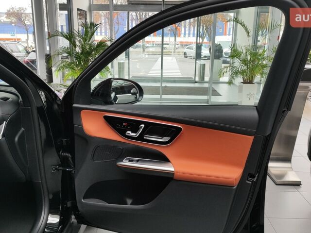 Мерседес ГЛЦ-Класс, объемом двигателя 1.99 л и пробегом 0 тыс. км за 76043 $, фото 29 на Automoto.ua