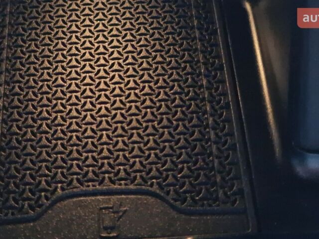 Мерседес ГЛЦ-Класс, объемом двигателя 1.99 л и пробегом 0 тыс. км за 82133 $, фото 15 на Automoto.ua