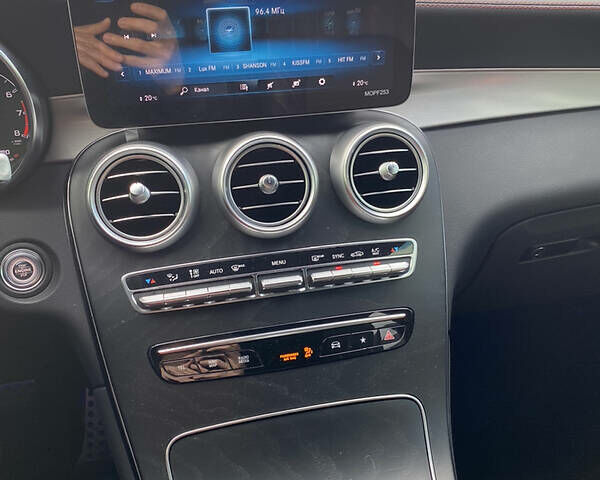 Серый Мерседес ГЛЦ-Класс, объемом двигателя 3 л и пробегом 117 тыс. км за 56000 $, фото 16 на Automoto.ua