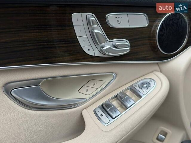 Сірий Мерседес ГЛЦ-Клас, об'ємом двигуна 1.99 л та пробігом 145 тис. км за 24900 $, фото 13 на Automoto.ua