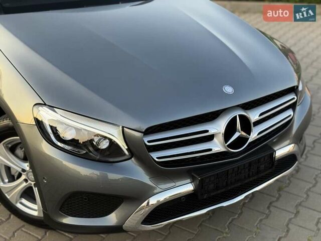 Сірий Мерседес ГЛЦ-Клас, об'ємом двигуна 1.99 л та пробігом 48 тис. км за 28999 $, фото 5 на Automoto.ua