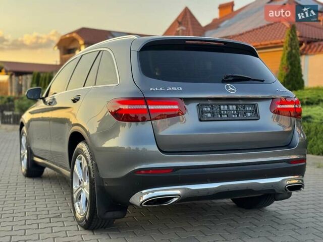 Сірий Мерседес ГЛЦ-Клас, об'ємом двигуна 1.99 л та пробігом 48 тис. км за 28999 $, фото 13 на Automoto.ua