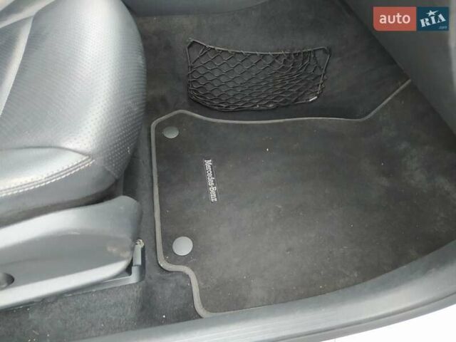 Сірий Мерседес ГЛЦ-Клас, об'ємом двигуна 1.99 л та пробігом 125 тис. км за 20499 $, фото 65 на Automoto.ua
