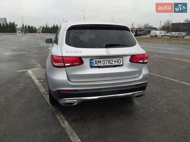 Сірий Мерседес ГЛЦ-Клас, об'ємом двигуна 1.99 л та пробігом 125 тис. км за 20499 $, фото 6 на Automoto.ua