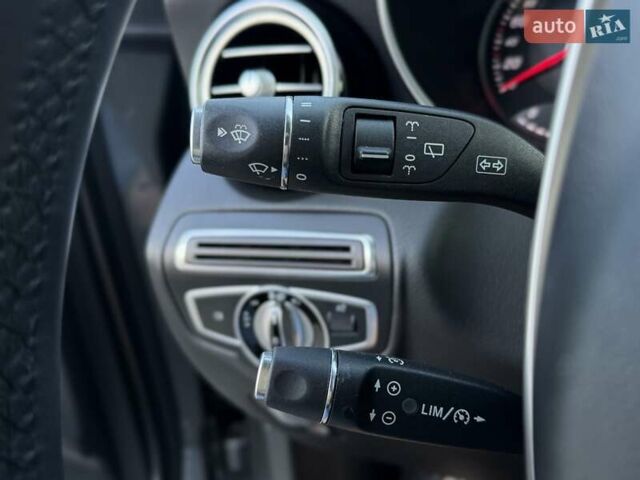 Сірий Мерседес ГЛЦ-Клас, об'ємом двигуна 1.99 л та пробігом 48 тис. км за 28999 $, фото 25 на Automoto.ua