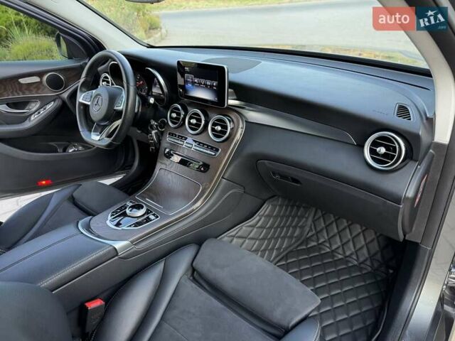 Сірий Мерседес ГЛЦ-Клас, об'ємом двигуна 1.99 л та пробігом 48 тис. км за 28999 $, фото 40 на Automoto.ua