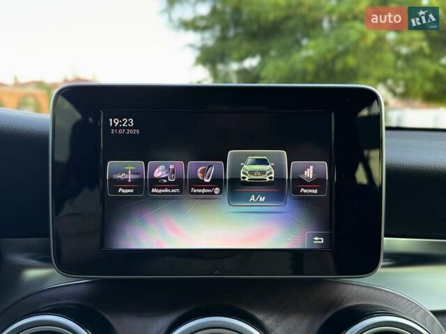 Сірий Мерседес ГЛЦ-Клас, об'ємом двигуна 1.99 л та пробігом 48 тис. км за 28999 $, фото 32 на Automoto.ua