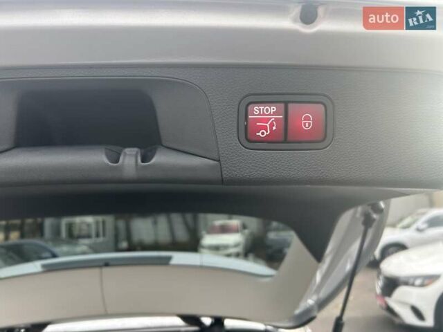 Сірий Мерседес ГЛЦ-Клас, об'ємом двигуна 1.99 л та пробігом 75 тис. км за 24900 $, фото 24 на Automoto.ua