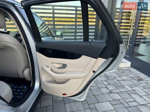 Сірий Мерседес ГЛЦ-Клас, об'ємом двигуна 2.2 л та пробігом 186 тис. км за 26900 $, фото 28 на Automoto.ua