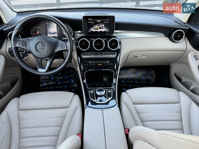 Сірий Мерседес ГЛЦ-Клас, об'ємом двигуна 2.2 л та пробігом 186 тис. км за 26900 $, фото 3 на Automoto.ua