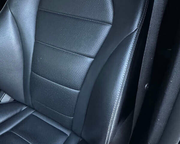 Серый Мерседес ГЛЦ-Класс, объемом двигателя 2.2 л и пробегом 220 тыс. км за 28200 $, фото 36 на Automoto.ua