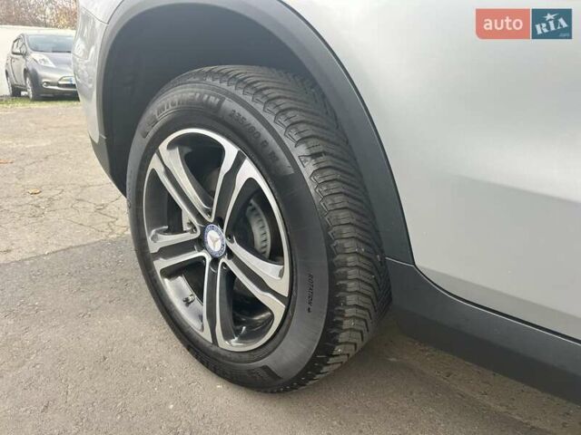 Сірий Мерседес ГЛЦ-Клас, об'ємом двигуна 1.99 л та пробігом 75 тис. км за 24900 $, фото 34 на Automoto.ua