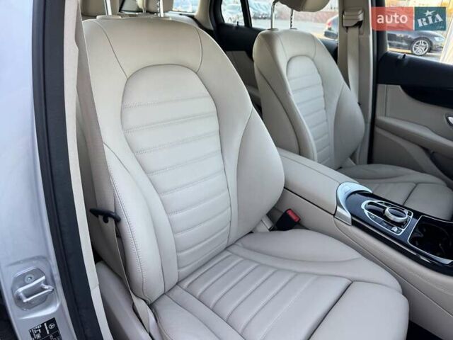 Сірий Мерседес ГЛЦ-Клас, об'ємом двигуна 2.2 л та пробігом 186 тис. км за 26900 $, фото 32 на Automoto.ua