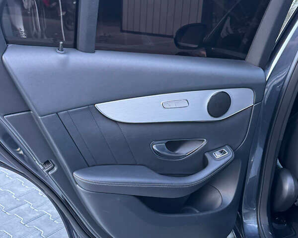 Серый Мерседес ГЛЦ-Класс, объемом двигателя 2.2 л и пробегом 220 тыс. км за 28200 $, фото 29 на Automoto.ua