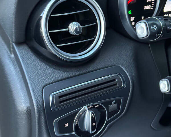 Серый Мерседес ГЛЦ-Класс, объемом двигателя 2.2 л и пробегом 220 тыс. км за 28200 $, фото 32 на Automoto.ua