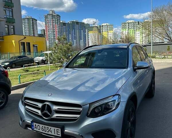 Серый Мерседес ГЛЦ-Класс, объемом двигателя 1.99 л и пробегом 93 тыс. км за 20600 $, фото 3 на Automoto.ua