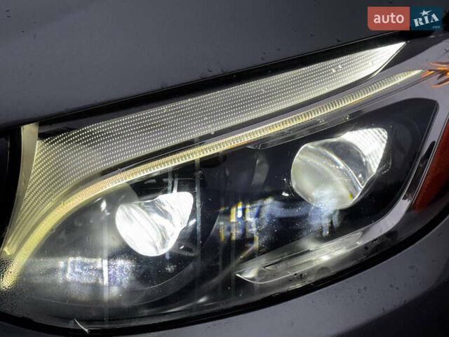 Серый Мерседес ГЛЦ-Класс, объемом двигателя 1.99 л и пробегом 140 тыс. км за 37900 $, фото 3 на Automoto.ua