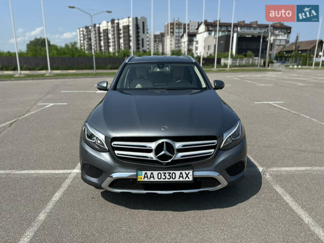 Серый Мерседес ГЛЦ-Класс, объемом двигателя 2.14 л и пробегом 135 тыс. км за 31500 $, фото 1 на Automoto.ua