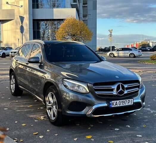 Серый Мерседес ГЛЦ-Класс, объемом двигателя 2.14 л и пробегом 87 тыс. км за 29990 $, фото 2 на Automoto.ua