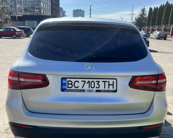 Серый Мерседес ГЛЦ-Класс, объемом двигателя 2.2 л и пробегом 296 тыс. км за 27000 $, фото 4 на Automoto.ua