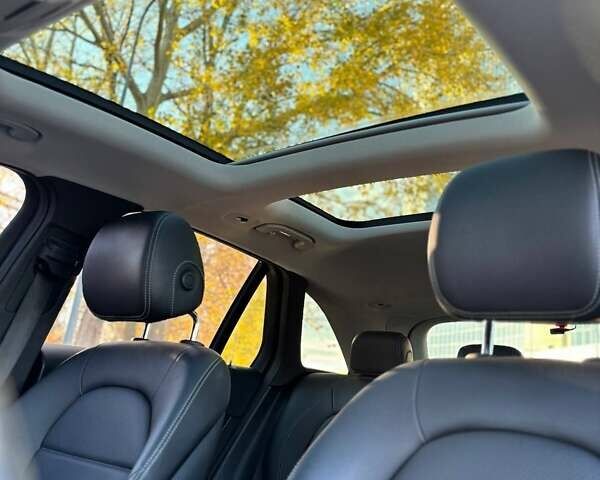 Серый Мерседес ГЛЦ-Класс, объемом двигателя 2.14 л и пробегом 87 тыс. км за 29990 $, фото 17 на Automoto.ua