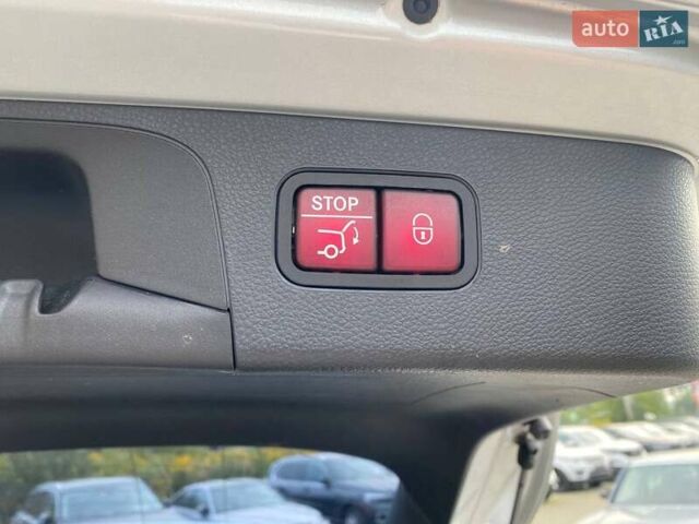 Серый Мерседес ГЛЦ-Класс, объемом двигателя 2.14 л и пробегом 122 тыс. км за 28900 $, фото 28 на Automoto.ua