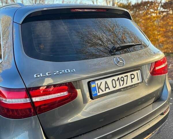 Серый Мерседес ГЛЦ-Класс, объемом двигателя 2.14 л и пробегом 87 тыс. км за 29990 $, фото 9 на Automoto.ua